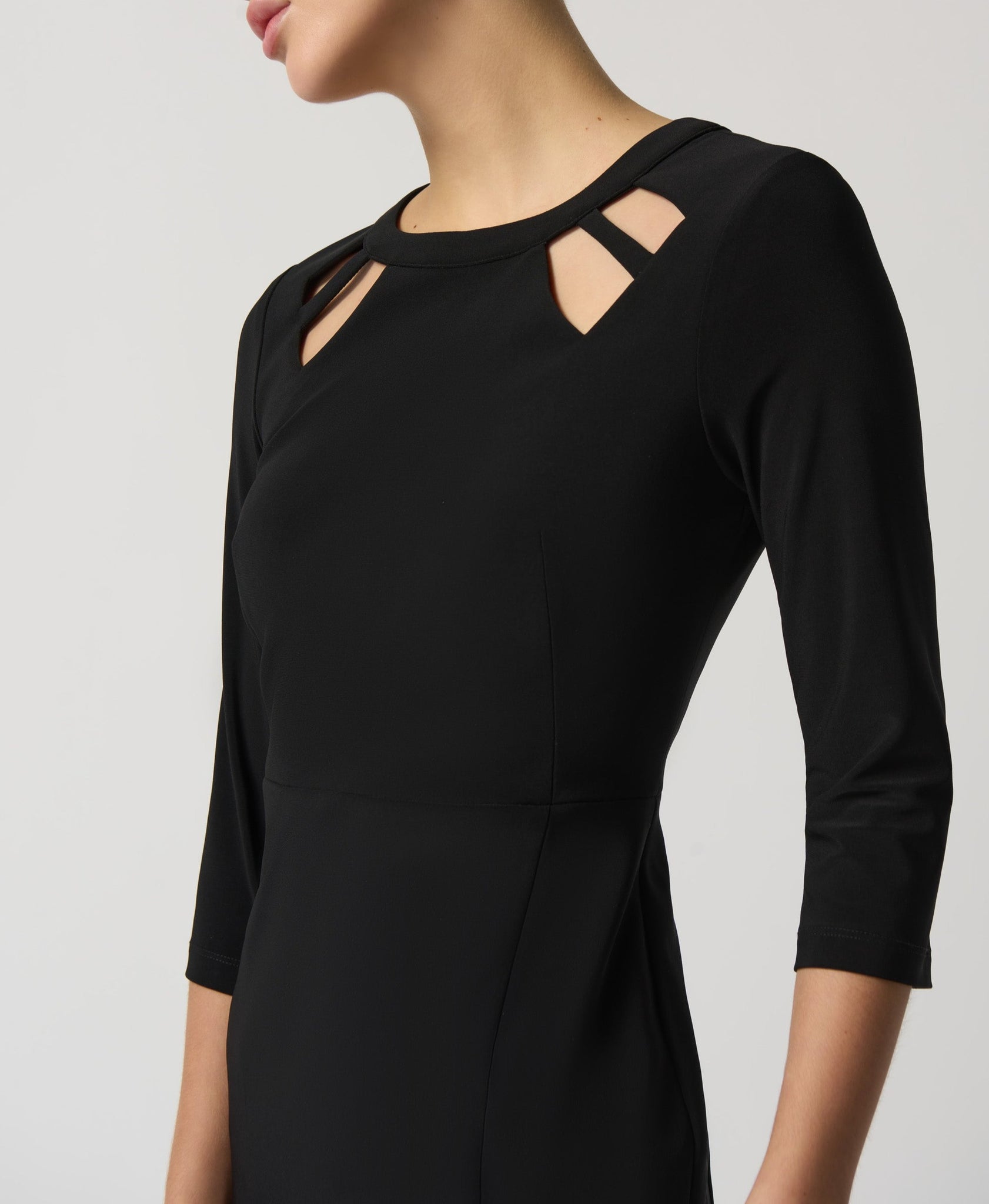 Keyhole Neckline Sheath Dress | Black