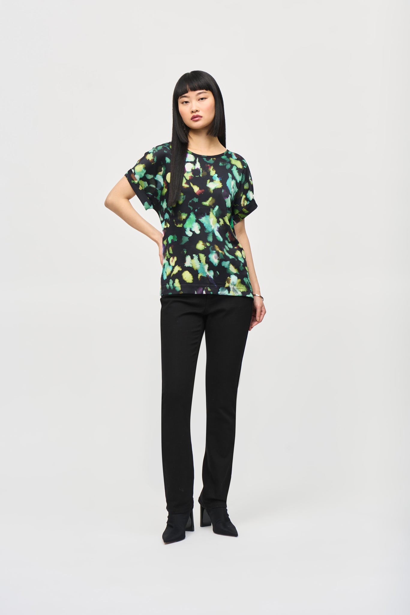 Satin Front Abstract Print Short Sleeve Top | Black Multi