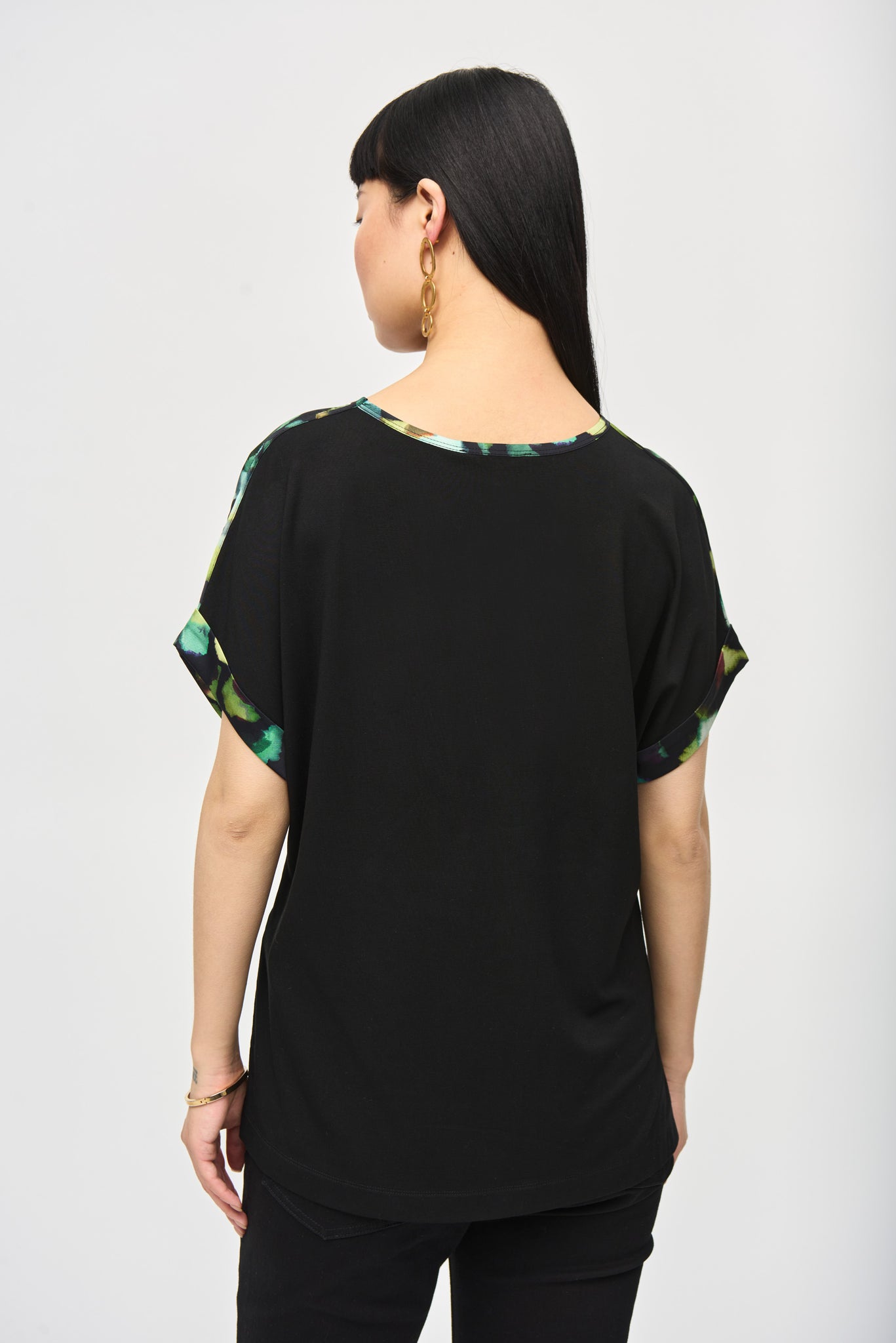 Satin Front Abstract Print Short Sleeve Top | Black Multi