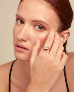 18K gold-plated ring with white cubic zirconia