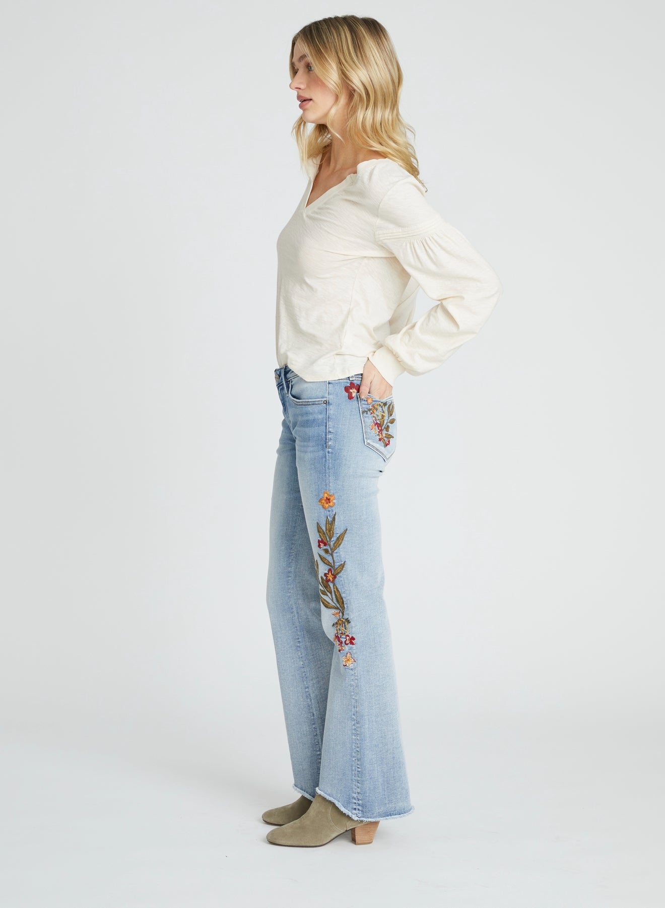 Eva Boot Cut X Peace On Earth