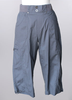 Pull-On Capri Pant