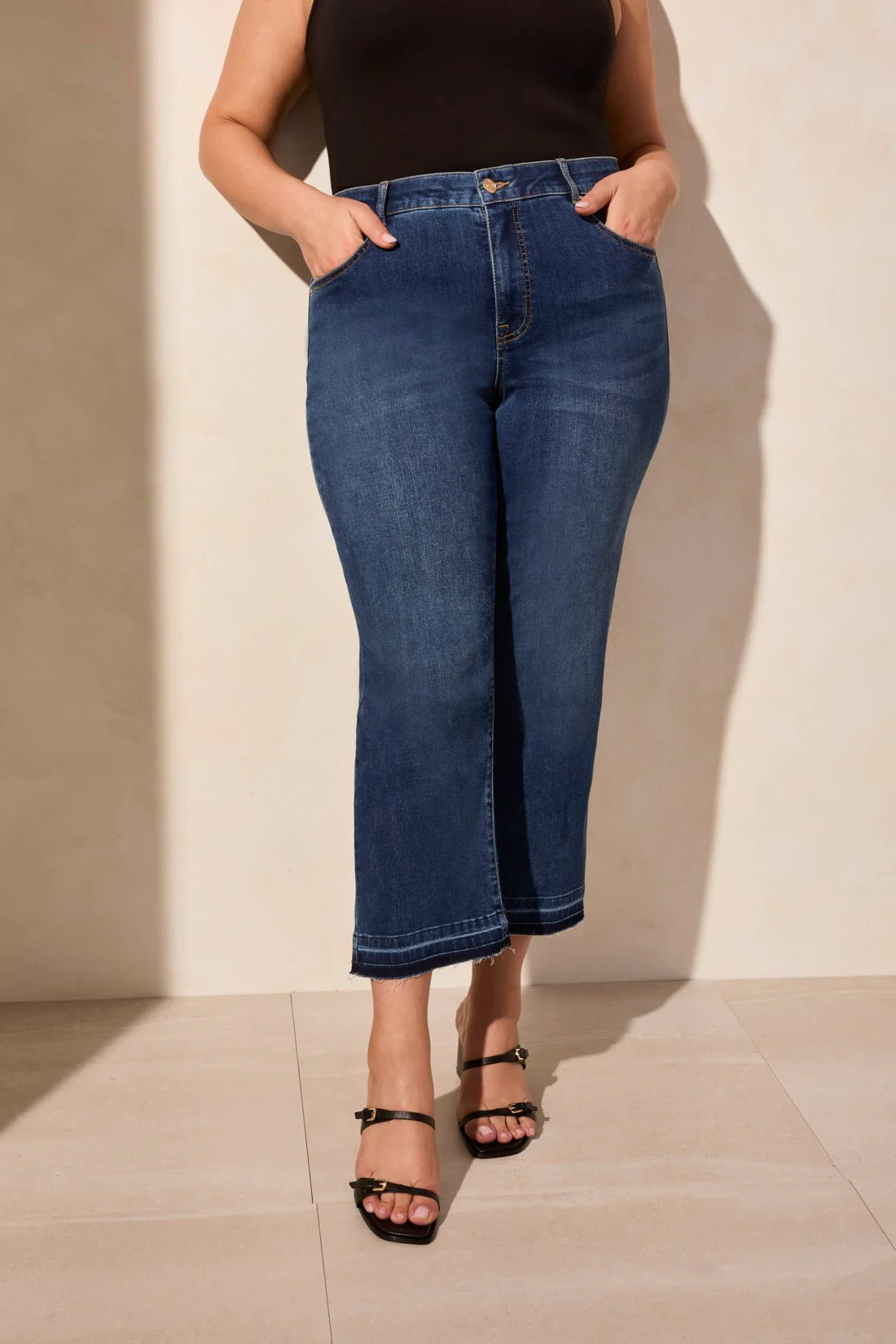 Plus Sophia Curvy Crop Jeans