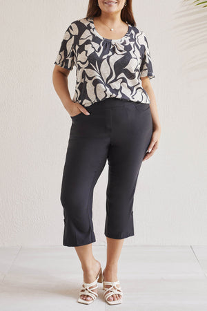 Copy of Flatten It 22" Capri W/ Buttons | Black-Plus size