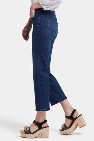 Marilyn Straight Ankle Jeans