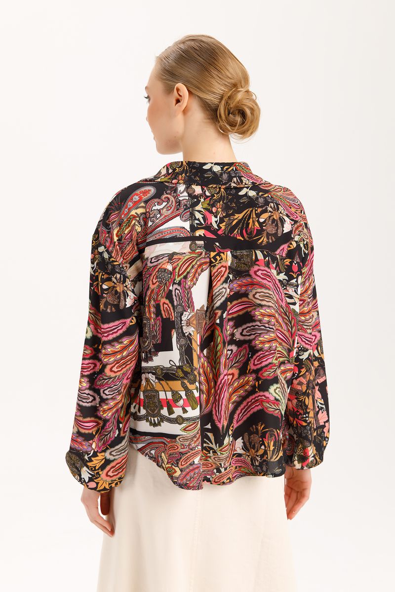 Pubol Twist Front Blouse