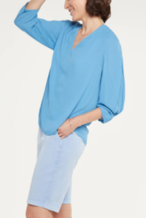 Charming Top With Three-Quarter Sleeves